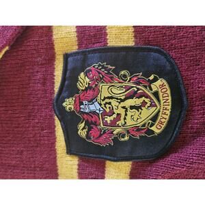 Harry Potter Gryffindor Red and Yellow Striped Knitted Scarf with Crest